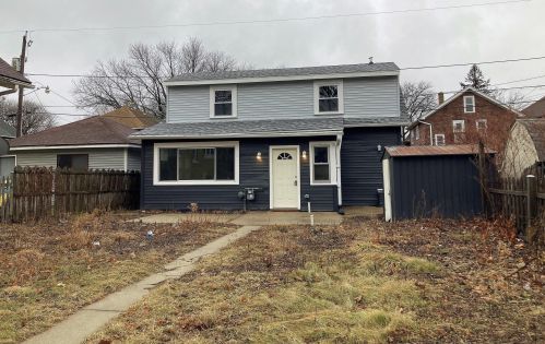 2767 55th St, Milwaukee WI  53210-1558 exterior