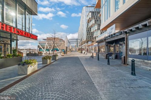 1515 1st St, Washington DC 20024-3411 exterior