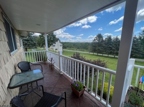 533 Rockport Rd, Hackettstown NJ 07840-5224 exterior