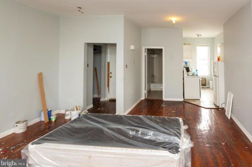 3333 Frankford Ave, Philadelphia PA 19134-3218 exterior