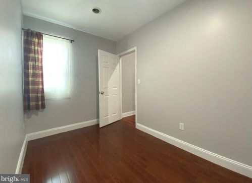 2827 Marvine St, Philadelphia PA 19140-1238 exterior