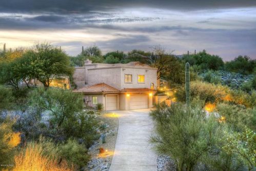 5220 Hacienda Del Sol Rd, Tucson, AZ 85718-6027