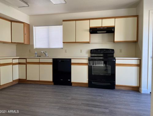 3325 Barcelona Dr, Chandler AZ  85226-1466 exterior