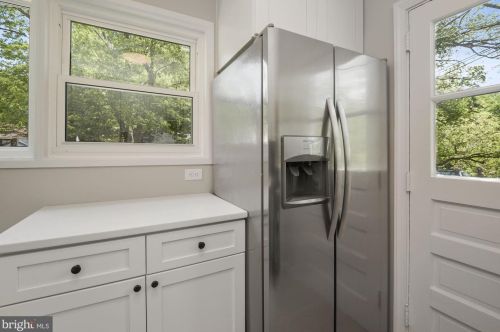 10300 Insley St, Silver Spring MD  20902-4931 exterior