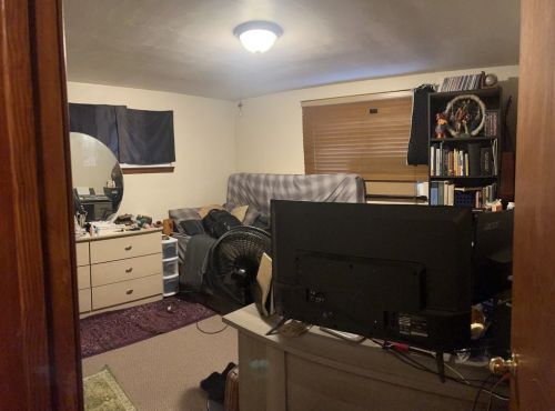 212 Elizabeth St, Pittsburgh PA 15207-1822 exterior