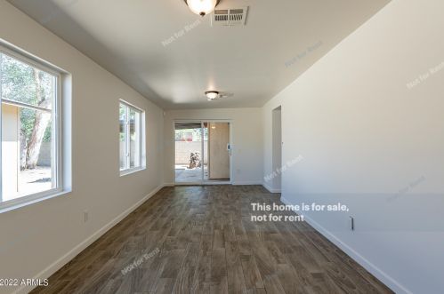 5731 31st Dr, Phoenix AZ  85041-4303 exterior