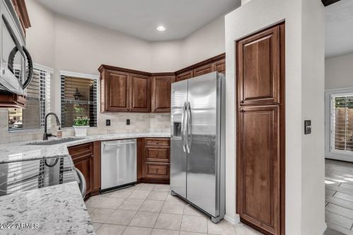 13036 46 St, Phoenix AZ 85044-4019 exterior