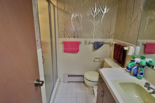 9235 Thrush Ln, Milwaukee WI 53217-1376 exterior