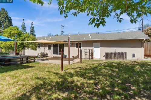 4300 Arleda Ln, Concord CA  94521-3417 exterior