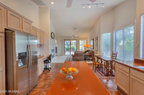 1374 Night Heron Dr, Green Valley AZ 85614-6014 exterior