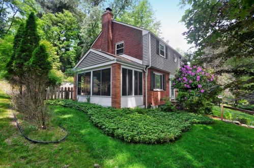 2617 Blackridge Ave, Pittsburgh, PA 15235-4128