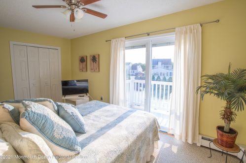 58 Ocean Gate Ave, Berkeley Township NJ 08721-1420 exterior