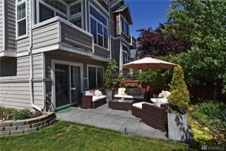 2300 Bertona St, Seattle WA  98199-2326 exterior