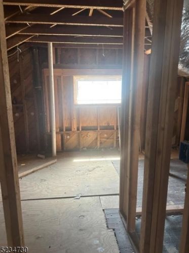 20 Lexington Ave, Montclair NJ 07042-4502 exterior