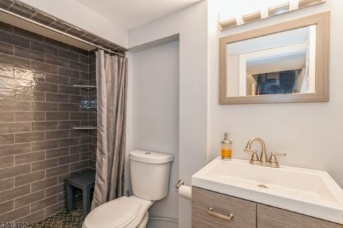 152 7th St, Paterson NJ 07506-3802 exterior