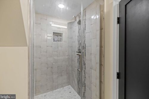 6005 Utah Ave, Washington DC 20015-1230 exterior