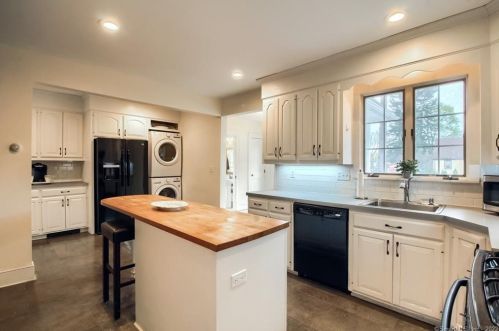 108 Main St, Hartford CT 06103-0012 exterior