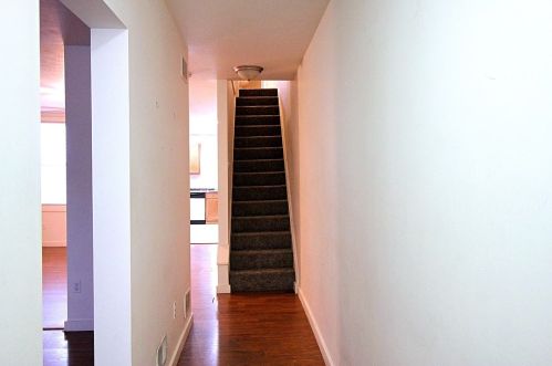 329 Augusta St, Pittsburgh PA  15211-1105 exterior