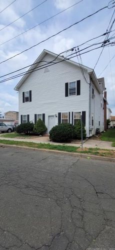 22 Meadow St, Wallingford CT  06492-3662 exterior