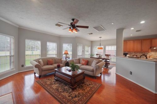 18146 Walden Frst Dr, Humble TX 77346-6023 exterior