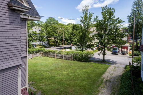 132 Pleasant Ave, Portland ME 04106-6226 exterior