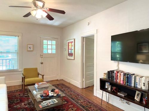 1509 Canterbury St, Austin TX  78702-5303 exterior