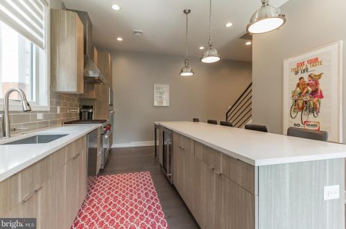 307 Green St, Philadelphia PA 19130-3914 exterior