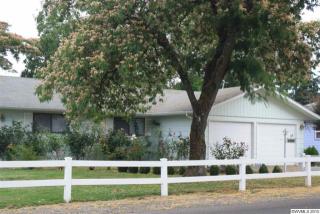 3603 Blossom Dr, Salem, OR 97305-1719