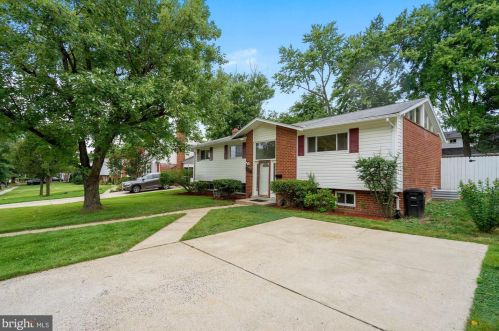 512 Pickett St, Alexandria VA  22304-2108 exterior