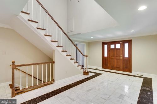 1203 Potomac School Rd, Mc Lean VA  22101-2326 exterior