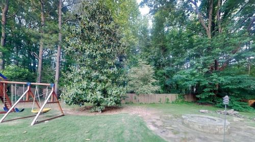 2502 Meadowglen Trl, Lithonia GA 30078-5631 exterior