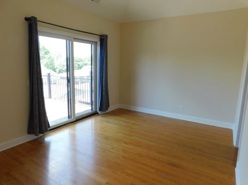 11148 Kedzie Ave, Chicago IL 60629-3532 exterior