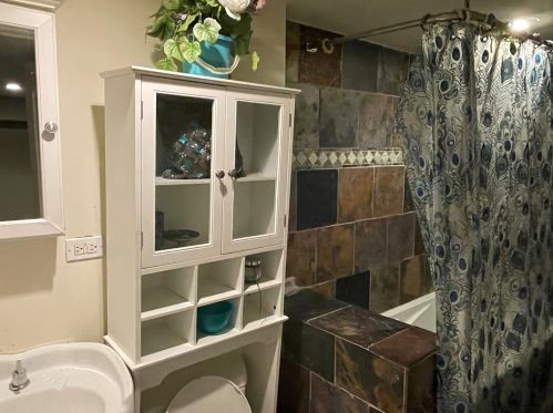 9136 Dobson Ave, Chicago IL 60619-4458 exterior