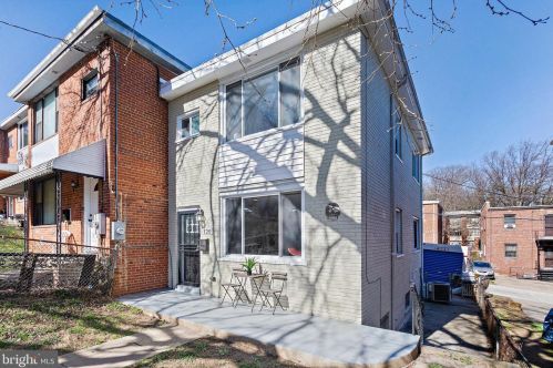 120 Webster St, Washington, DC 20011-4944