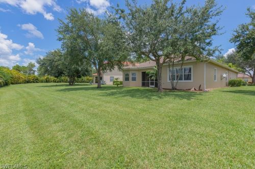 2007 Jacklin Ct, Naples FL exterior