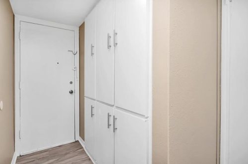 6040 Birchbrook Dr, Dallas TX  75206-4404 exterior