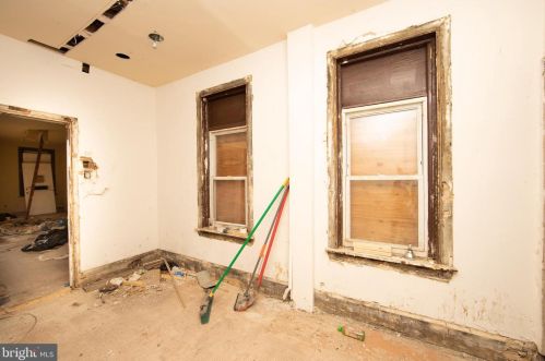 333 Chestnut St, Camden NJ 08103-2023 exterior