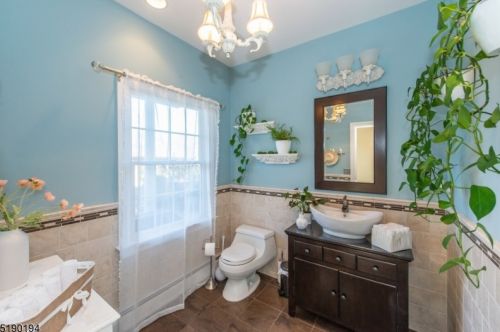 752 Ridge Road Ter, Kinnelon NJ  07405-2132 exterior