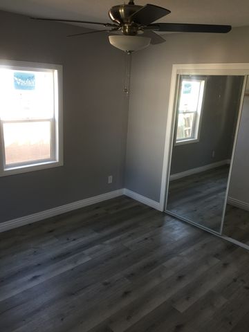 3905 Valencia Dr, Fullerton, CA 92833-2840