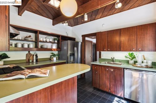 140 Avenida Dr, Berkeley CA 94708-2145 exterior