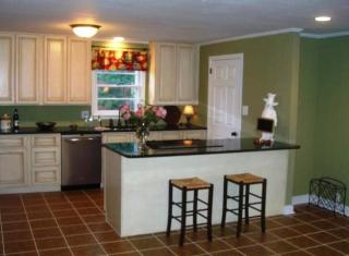 106 Hawkins Dr, Greensboro NC  27410-5512 exterior