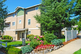 18301 Chemeketa Ln, Portland OR  97229-3536 exterior