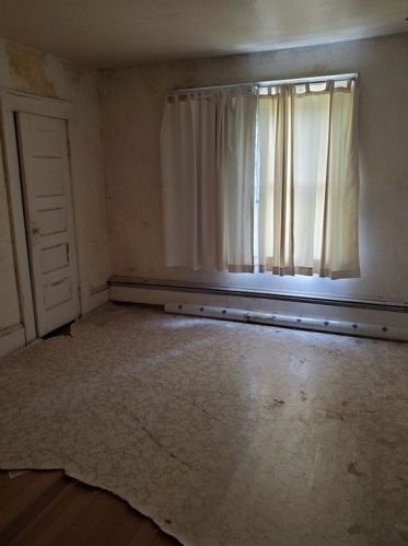 89 Wilson Ave, Chicopee MA 01013-1424 exterior