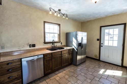 9329 Althea Ave, Saint Louis MO 63123-4421 exterior