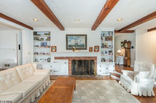 12 Schoolhouse Ln, Morristown NJ 07960-3323 exterior