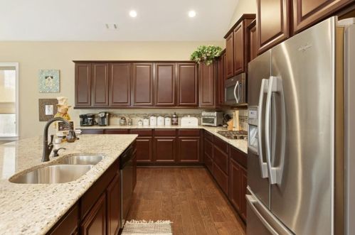 3935 Dahlwiny Ct, Atlanta GA 30350-1153 exterior