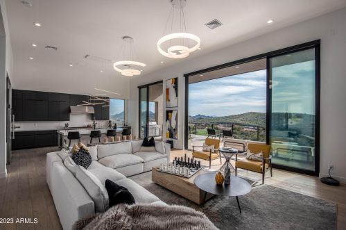 13218 17th Pl, Phoenix AZ  85022-5069 exterior