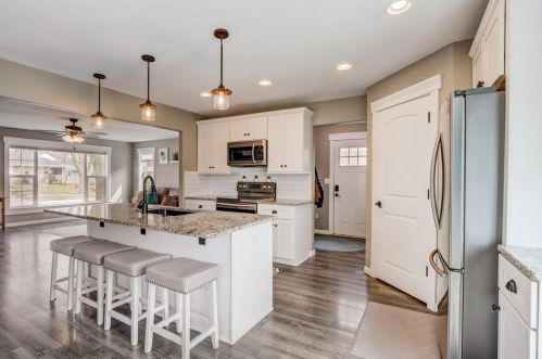 2953 95th St, Milwaukee WI  53227-3613 exterior