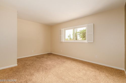 6370 Orange Tree Dr, Tucson AZ 85704-3955 exterior