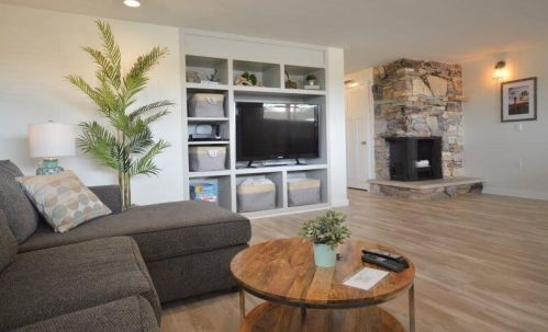 1548 Beach St, Meskegon MI  49441-1006 exterior